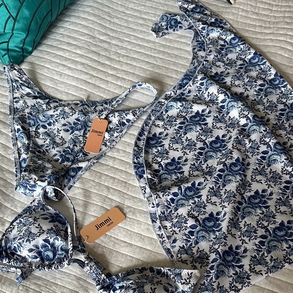 Super CUTE Floral Blue and White Bikini Set